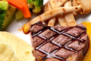 Điểm danh 4 quốc gia nổi tiếng với nguyên liệu thịt bò làm bít tết