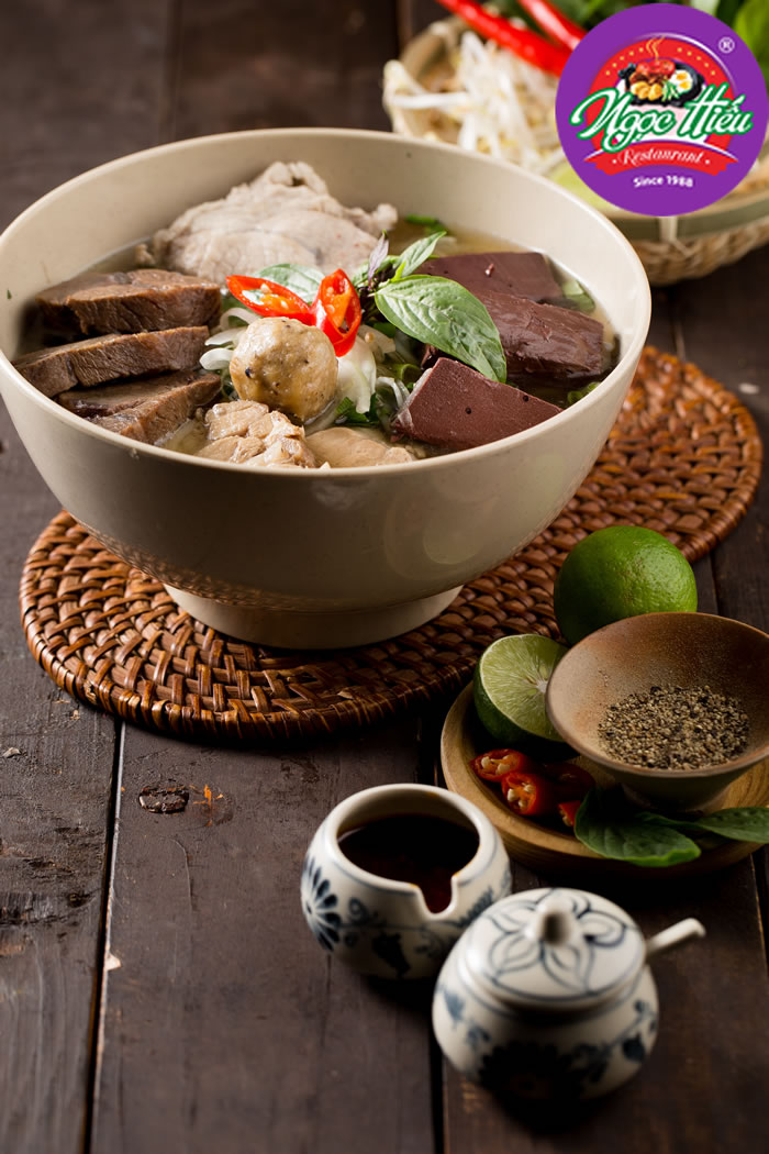 bun-bo-hue-tai-ha-noi-1.jpg