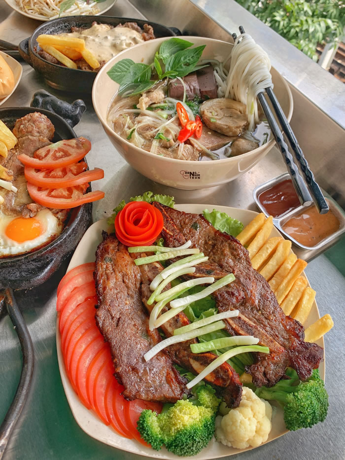 bun-bo-hue-tai-ha-noi-3.jpg